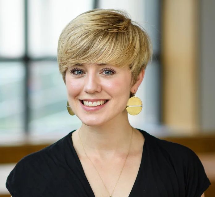 Suzanne Schwarz headshot